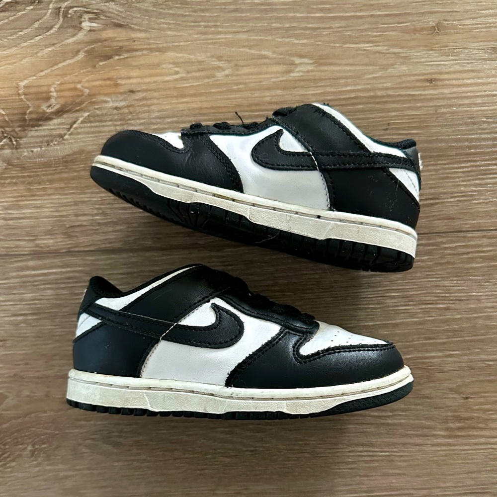 Kids Nike Dunk Pandas Black and White Sneakers